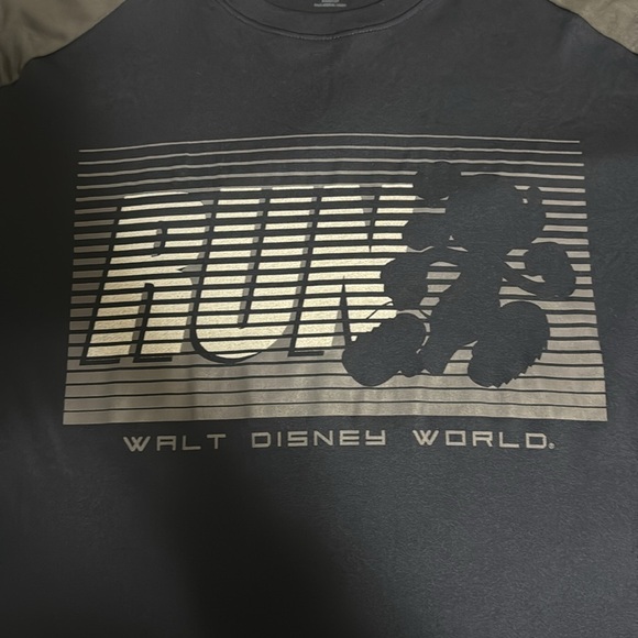 Rundisney athletic tshirt - Picture 2 of 4